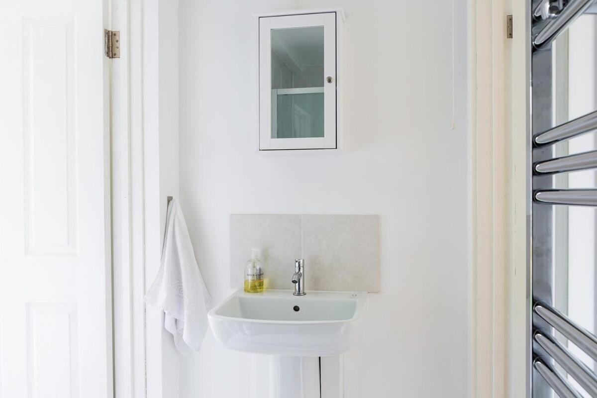New Snug Doubleensuite In Central Forest Row Exterior foto